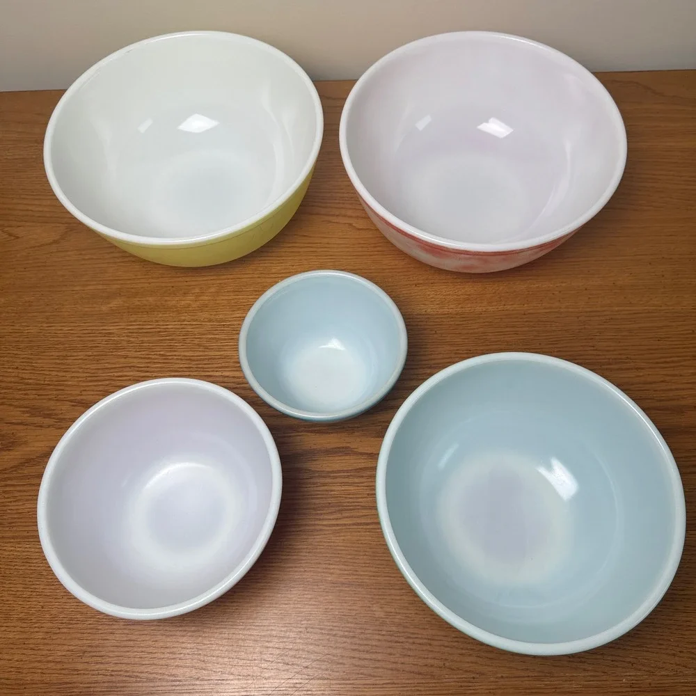 Pyrex Mixing Bowls Set of 5 Primary Colors Red Yellow Green‎ Blue Vintage